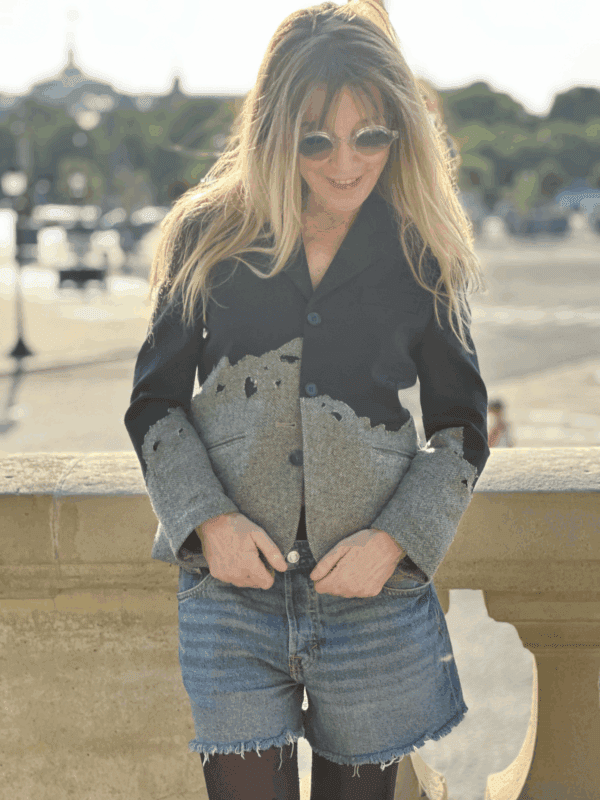 The torn jacket – Image 5