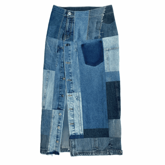 The very long skirt